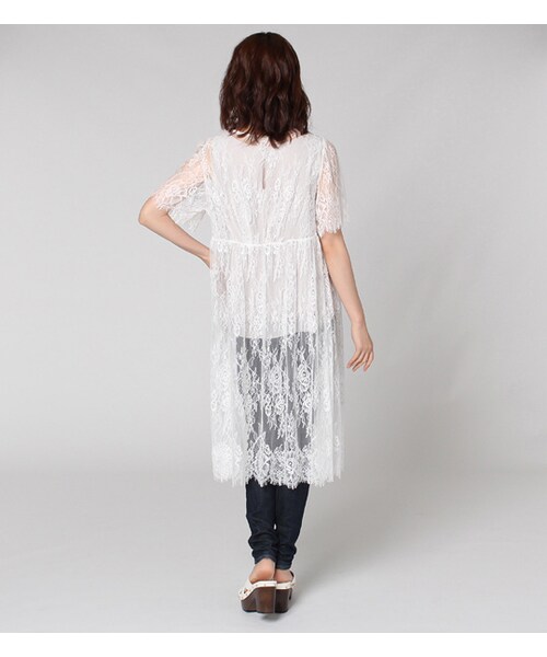 mysty woman(ミスティウーマン)の「スカラップレースガウンワンピース(ワンピース/ドレス・レディース・オフホワイト/ブラック)」の3枚目の写真