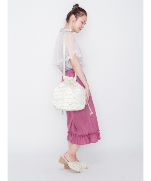 merry jenny(メリージェニー)の「キルティングBAG(バッグ・レディース・オフホワイト/ブラック/キャメル・F)」の6枚目の写真