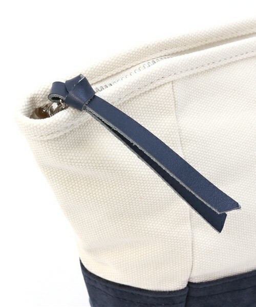 Casselini(キャセリーニ)の「【casselini】コンチョクラッチ(クラッチバッグ・レディース・ベージュ/ネイビー・FREE)」の5枚目の写真