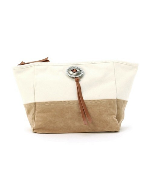 Casselini(キャセリーニ)の「【casselini】コンチョクラッチ(クラッチバッグ・レディース・ベージュ/ネイビー・FREE)」の1枚目の写真