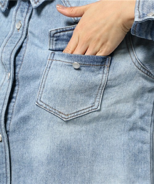 actuel（アクチュエル）の「二重織デニムシャツ（シャツ/ブラウス・レディース・ブルー・FREE）」の7枚目の写真