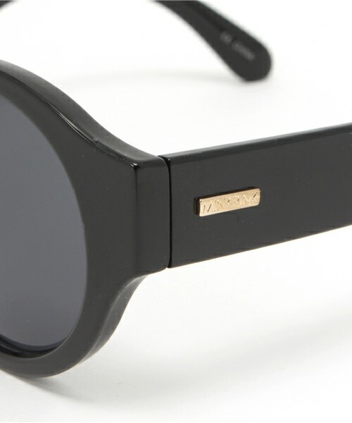 MINK PINK（ミンクピンク）の「【ＭＩＮＫ ＰＩＮＫ】SPIN OUT（サングラス・レディース・ブラック・フリー）」の5枚目の写真