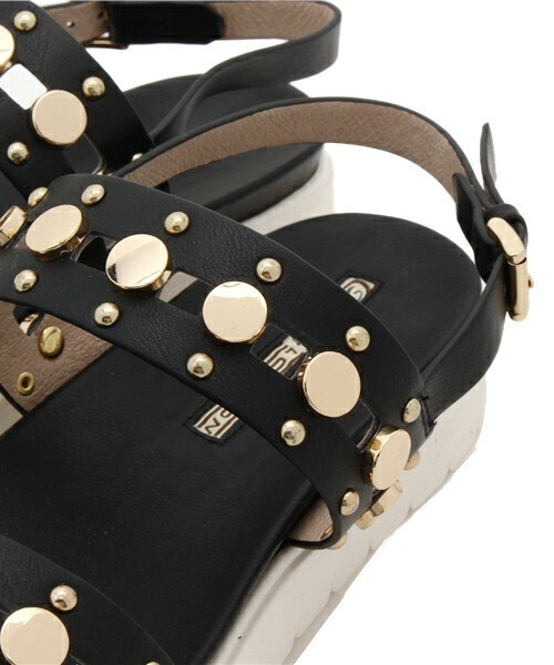 matelasse durer（マトラッセ デュレ）の「スタッズスポーティサンダル（サンダル・レディース・ホワイト/ブラック・23.0cm/23.5cm/24.0cm）」の7枚目の写真