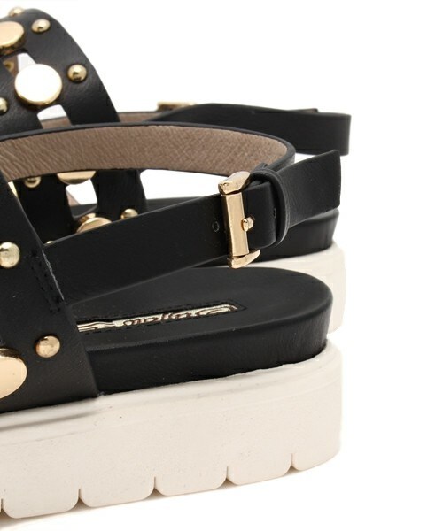 matelasse durer（マトラッセ デュレ）の「スタッズスポーティサンダル（サンダル・レディース・ホワイト/ブラック・23.0cm/23.5cm/24.0cm）」の8枚目の写真