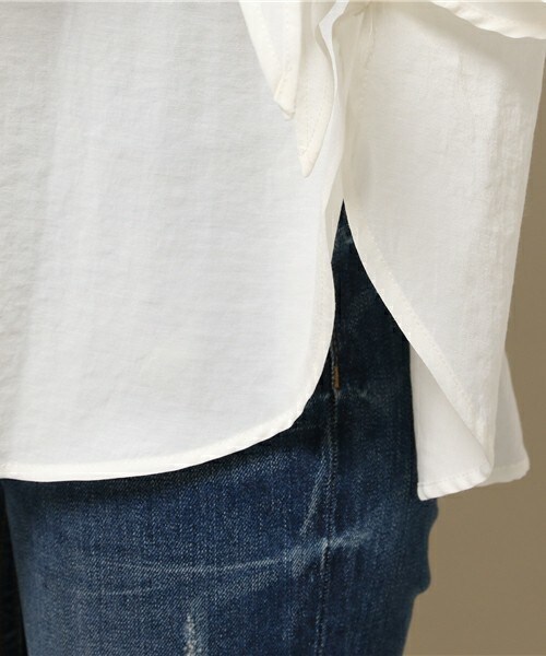 INTERPLANET（インタープラネット）の「フィブリルサテンスモック（シャツ/ブラウス・レディース・オフホワイト/モカ/ネイビー・FREE）」の9枚目の写真
