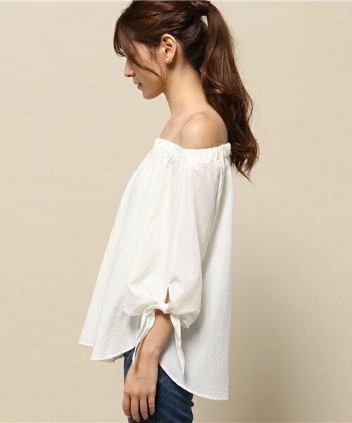 INTERPLANET（インタープラネット）の「フィブリルサテンスモック（シャツ/ブラウス・レディース・オフホワイト/モカ/ネイビー・FREE）」の5枚目の写真