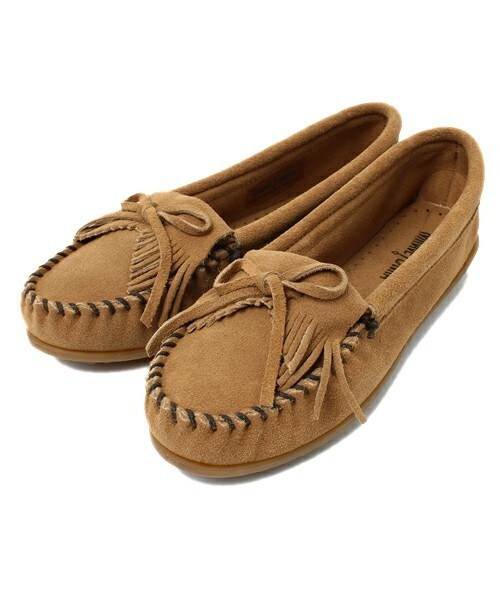 Minnetonka（ミネトンカ）の「【MINNETONKA】KILTY SUEDE MOC（モカシン/デッキシューズ・レディース・ブラック/グレー/ブラウン/ベージュ/ネイビー・22.5cm/23.5cm/24.5cm）」の4枚目の写真