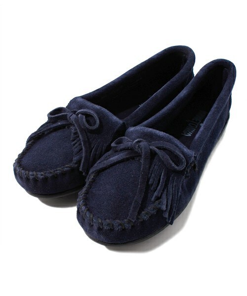 Minnetonka（ミネトンカ）の「【MINNETONKA】KILTY SUEDE MOC（モカシン/デッキシューズ・レディース・ブラック/グレー/ブラウン/ベージュ/ネイビー・22.5cm/23.5cm/24.5cm）」の5枚目の写真