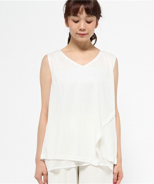 actuel（アクチュエル）の「ノースリイレギュラーヘムレイヤードP/O（Tシャツ/カットソー・レディース・オフホワイト/ブラック/オレンジ・FREE）」の4枚目の写真