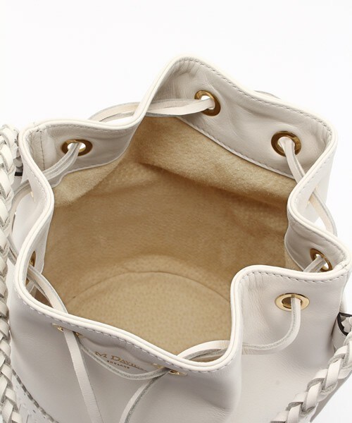 J&M Davidson（ジェイアンドエムデヴィッドソン）の「J&M DAVIDSON　ワンハンドルフリンジショルダーバッグ"M.CARNIVAL"（ショルダーバッグ・レディース・ホワイト/ブラック・FREE）」の8枚目の写真