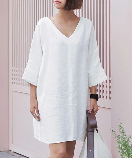 DHOLIC（ディーホリック）の「2WAYオーバーシルエットリネンミニマルワンピース（ワンピース・レディース・ディープスカイブルー/アイボリー・FREE）」の2枚目の写真