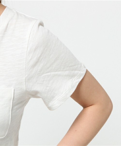 archives（アルシーヴ）の「ポケ付Vプルオーバー（Tシャツ/カットソー・レディース・オフホワイト/ブラック/グレー/ベージュ/カーキ/レッド・MEDIUM）」の11枚目の写真