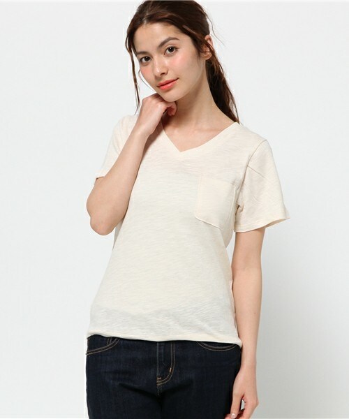 archives（アルシーヴ）の「ポケ付Vプルオーバー（Tシャツ/カットソー・レディース・オフホワイト/ブラック/グレー/ベージュ/カーキ/レッド・MEDIUM）」の4枚目の写真