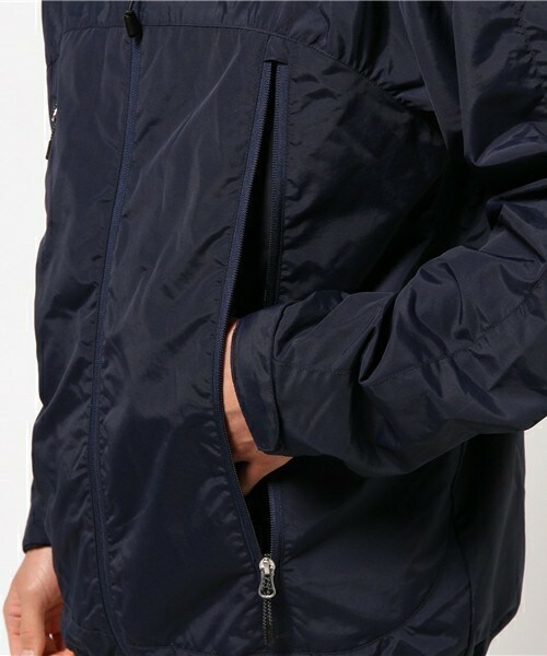 Cape HEIGHTS(ケープハイツ)の「Cape Heights PARMETER JACKET (マウンテンパーカー・メンズ・オリーブ/ネイビー・M/L)」の8枚目の写真