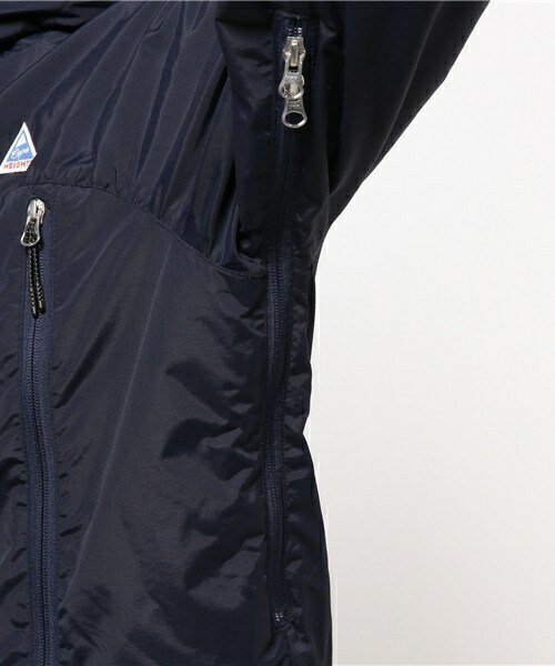 Cape HEIGHTS(ケープハイツ)の「Cape Heights PARMETER JACKET (マウンテンパーカー・メンズ・オリーブ/ネイビー・M/L)」の9枚目の写真