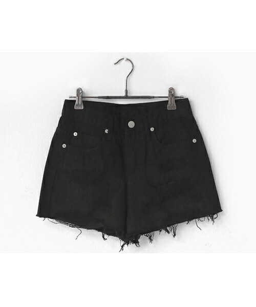 DHOLIC（ディーホリック）の「ハイダメージクラッシュショートパンツ（その他パンツ・レディース・ホワイト/ブラック・S/M/L）」の2枚目の写真