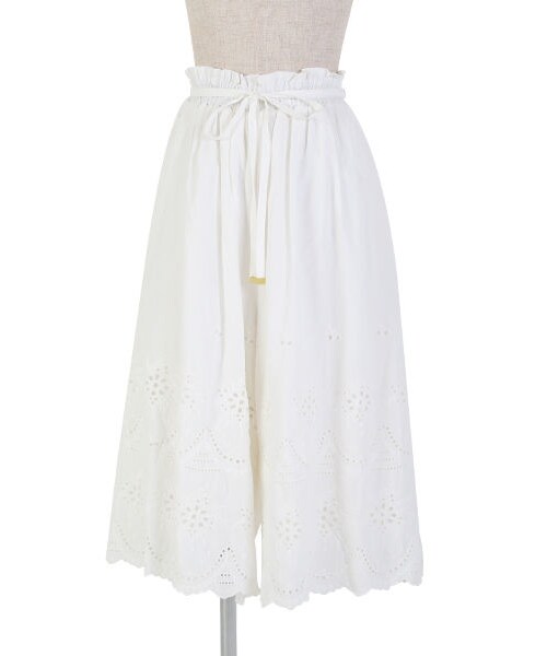 F i.n.t（フィント）の「コットンレースロングキュロット/F i.n.t（その他パンツ・レディース・その他）」の4枚目の写真