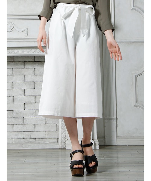 Honeys（ハニーズ）の「デニムガウチョパンツ（パンツ・スキニー・レディース・オフ/ライトブルー/ブルー・Ｓ/Ｍ/Ｌ）」の2枚目の写真