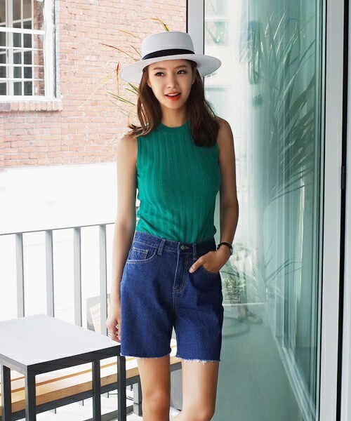 DHOLIC（ディーホリック）の「スリムフィットリブニットスリーブレス（タンクトップ・レディース・ブラック/ホワイトアイボリー/ディープスカイブルー/グリーン/ライトオレンジ・FREE）」の3枚目の写真