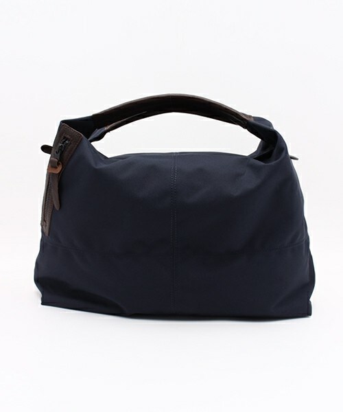 Butler Verner Sails(バトラーヴァーナーセイルス)の「コーデュラナイロンエディターズショルダー(その他・メンズ・BLK/NVY・FREE)」の2枚目の写真