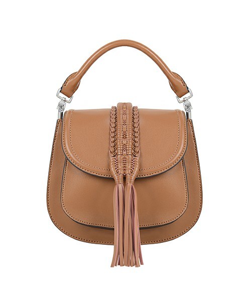CHARLES & KEITH（チャールズ & キース）の「タッセルサドルバッグ（ショルダーバッグ・レディース・CREAM/BROWN/BLACK・M）」の3枚目の写真