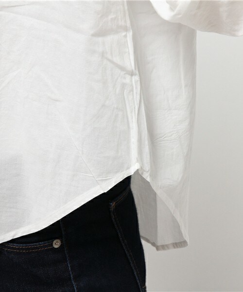 actuel（アクチュエル）の「ボリュームSLブラウス（シャツ/ブラウス・レディース・オフホワイト/モカ/ボルドー・FREE）」の9枚目の写真