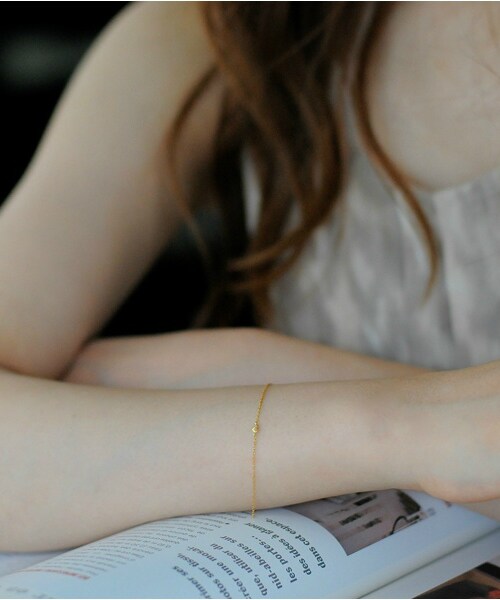 les desseins de DIEU（レデッサンドゥデュー）の「レ デッサン ドゥ デュー 248 マイクロ ハート ブレスレット（ブレスレット・レディース・ゴールド・16.5cm）」の3枚目の写真