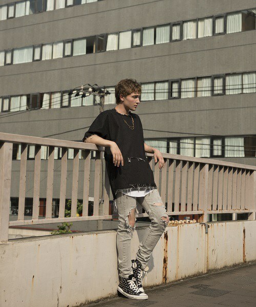 CASPER JOHN AIVER（キャスパージョンアイバー）の「CASPER JOHN AIVER  裾ダメージデニムプルオーバーシャツ（シャツ/ブラウス・メンズ・ブラック系その他/インディゴブルー・FREE）」の21枚目の写真