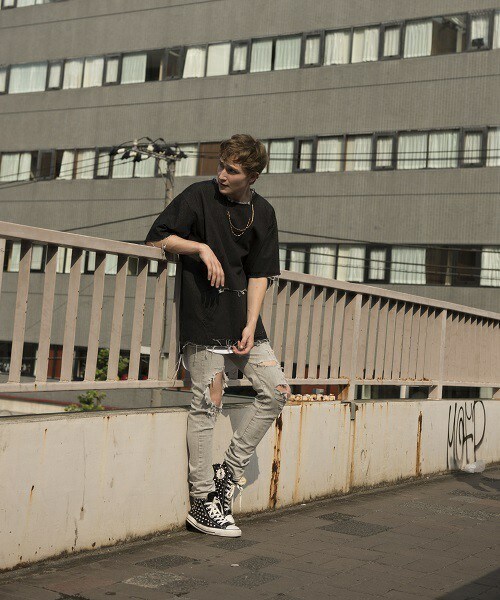 CASPER JOHN AIVER（キャスパージョンアイバー）の「CASPER JOHN AIVER  裾ダメージデニムプルオーバーシャツ（シャツ/ブラウス・メンズ・ブラック系その他/インディゴブルー・FREE）」の22枚目の写真