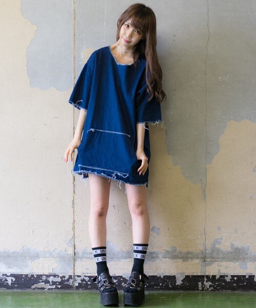 CASPER JOHN AIVER（キャスパージョンアイバー）の「CASPER JOHN AIVER  裾ダメージデニムプルオーバーシャツ（シャツ/ブラウス・メンズ・ブラック系その他/インディゴブルー・FREE）」の8枚目の写真