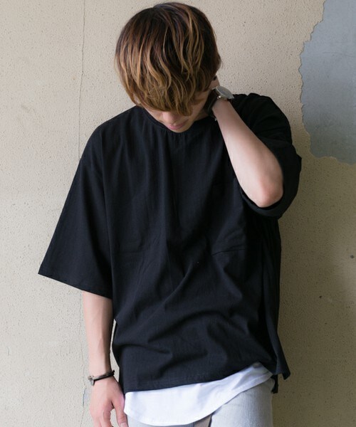 CASPER JOHN AIVER（キャスパージョンアイバー）の「CASPER JOHN AIVER　フェードカラービッグT/ポケット付き（Tシャツ/カットソー・メンズ・ホワイト/ブラック/グレー/ベージュ/カーキ・FREE）」の2枚目の写真