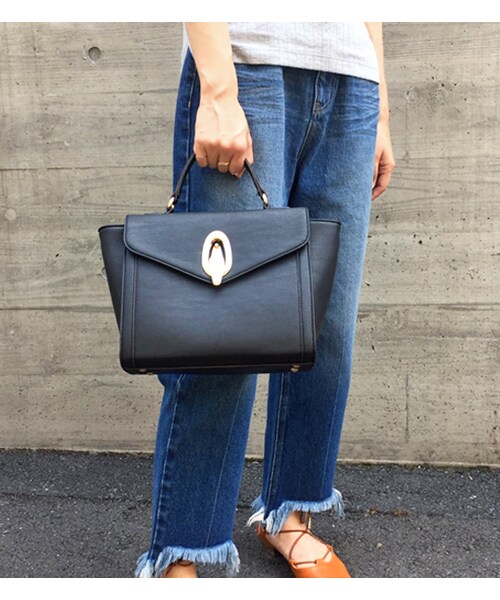 mysty woman（ミスティウーマン）の「【ポイント10倍】【mysty woman】金具使い2wayバッグ（バッグ・レディース・ベージュ/ボルドー/ブラック）」の2枚目の写真