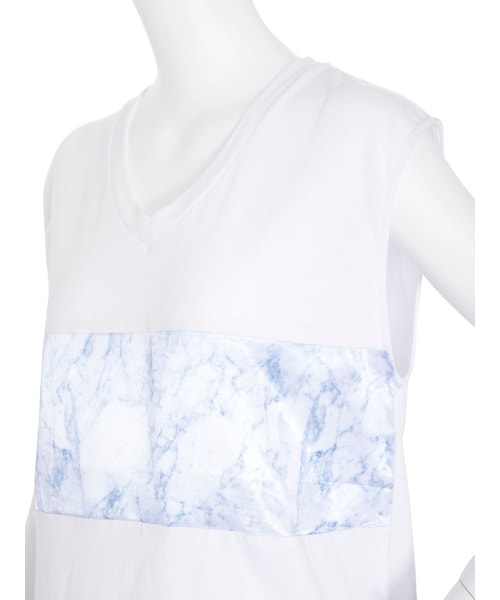 EMODA(エモダ)の「MARBLE PRINTタンクトップ(トップス・レディース・ホワイト/ブラック・F)」の9枚目の写真
