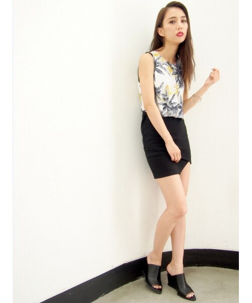 EMODA（エモダ）の「BAND TIGHTスカート（スカート・レディース・ホワイト/ブラック/ネイビー/ベージュ・S/M）」の6枚目の写真