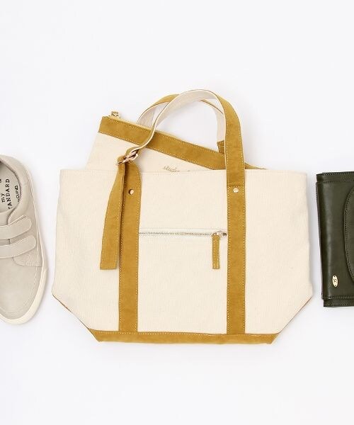 studio CLIP（スタディオクリップ）の「クラッチ付きダブルリングトートバッグ（バッグ・迷彩/グレー/マスタード・F）」の3枚目の写真