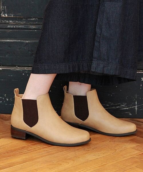 studio CLIP(スタディオクリップ)の「フェイクレザーサイドゴアブーツ(シューズ・ブラック/ブラウン/ベージュ・M/L/LL(WEB限定))」の3枚目の写真