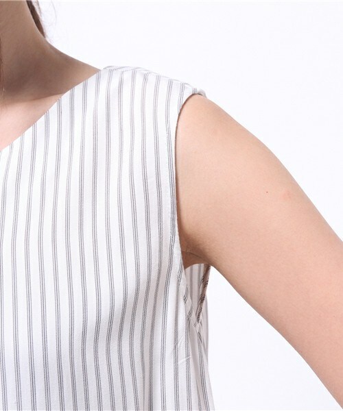 actuel（アクチュエル）の「トレースストライプブラウス（シャツ/ブラウス・レディース・オフホワイト/ネイビー・FREE）」の7枚目の写真