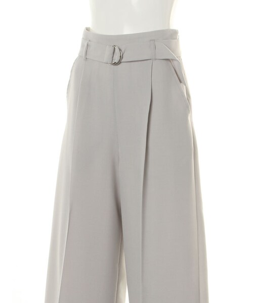31 Sons de mode（トランテアン　ソン　ドゥ　モード）の「★新作★ベルト付フレアワイドパンツ（パンツ・レディース・オフホワイト/ベージュ/ライトグレー・36/38）」の7枚目の写真