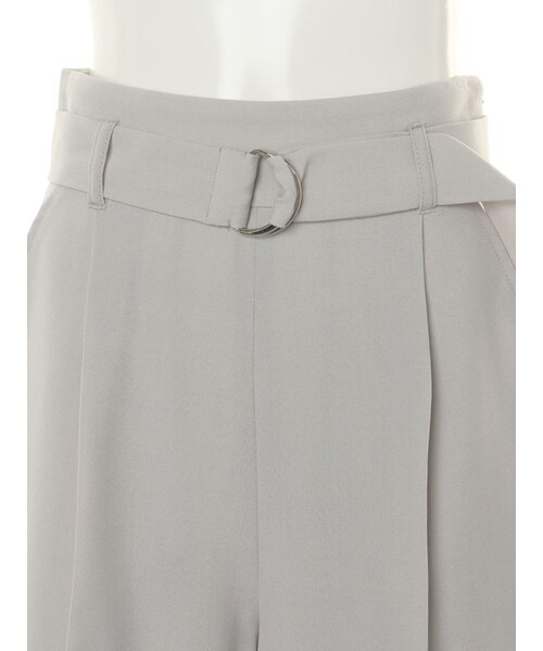 31 Sons de mode（トランテアン　ソン　ドゥ　モード）の「★新作★ベルト付フレアワイドパンツ（パンツ・レディース・オフホワイト/ベージュ/ライトグレー・36/38）」の9枚目の写真