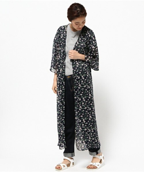 archives（アルシーヴ）の「花柄シフォンガウン（カーディガン/ボレロ・レディース・オフホワイト/ブラック/ネイビー・MEDIUM）」の3枚目の写真