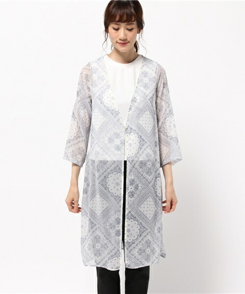 archives（アルシーヴ）の「バンダナ柄ガウン（カーディガン/ボレロ・レディース・オフホワイト/ブラック・MEDIUM）」の3枚目の写真