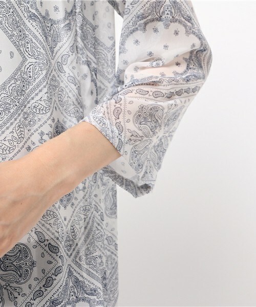 archives（アルシーヴ）の「バンダナ柄ガウン（カーディガン/ボレロ・レディース・オフホワイト/ブラック・MEDIUM）」の7枚目の写真