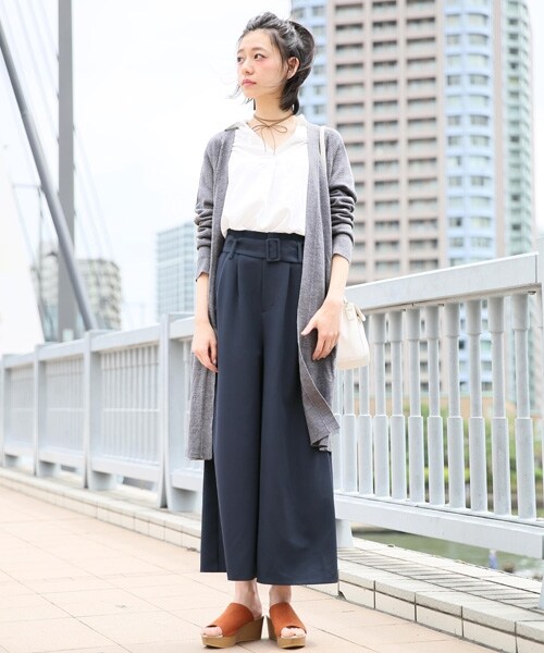 LOWRYS FARM（ローリーズファーム）の「★WEB先行予約アイテム★キャリーマンワイドパンツ（パンツ・オフ/ブラック/ピンク/ネイビー・F）」の5枚目の写真