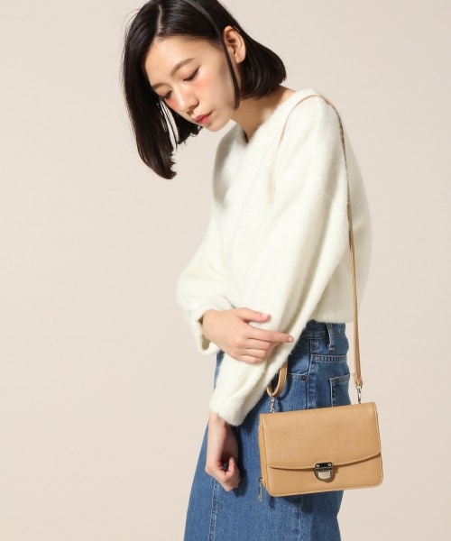 LOWRYS FARM(ローリーズファーム)の「★WEB先行予約アイテム☆5WAYショルダーBAG(バッグ・オフ/ブラック/レッド/ベージュ・ナシ)」の3枚目の写真