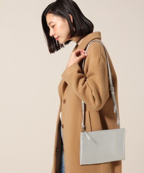 LOWRYS FARM(ローリーズファーム)の「★WEB先行予約アイテム★ミニショルダーBAG(バッグ・オフ/ブラック/シルバー/ピンク/ライトブルー・ナシ)」の5枚目の写真