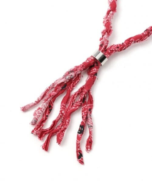 RAGEBLUE(レイジブルー)の「バンダナネックレス(アクセサリー・レッド系/ネイビー系・ONE SIZE)」の3枚目の写真