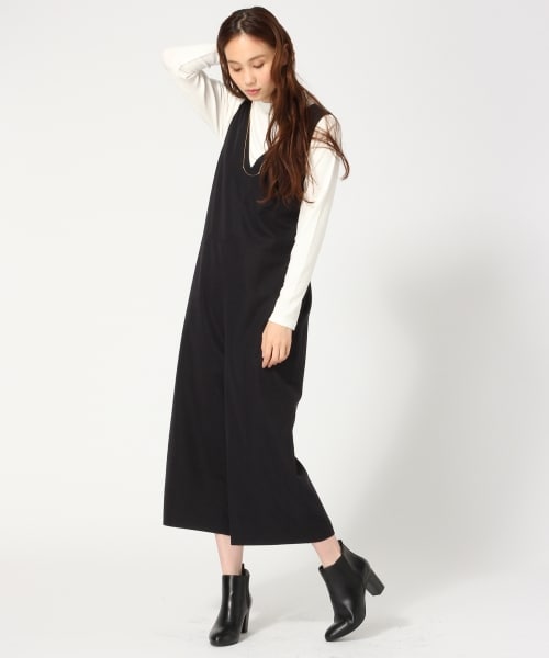 GLOBAL WORK(グローバルワーク)の「Vネックオールインワン(ワンピース/ドレス・ブラック/ベージュ/ネイビー・M/L)」の3枚目の写真