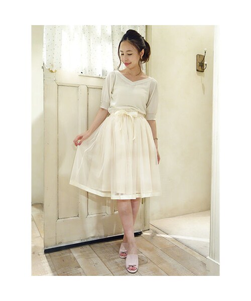 F i.n.t（フィント）の「袖口釦Vネックニットプルオーバー/F&A（ニット/セーター・レディース・その他）」の4枚目の写真