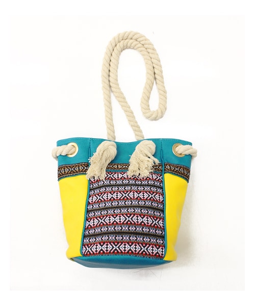 ANAP(アナップ)の「チロリアンテープバイカラーポシェット(バッグ・レディース・ターコイズ/ブラウン・one size)」の2枚目の写真