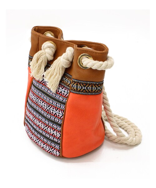 ANAP(アナップ)の「チロリアンテープバイカラーポシェット(バッグ・レディース・ターコイズ/ブラウン・one size)」の6枚目の写真